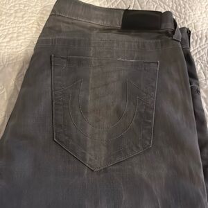 True Religion Geno Relaxed Slim Fit. Size 36x34. Gray - Washed Style.